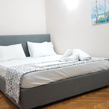 Olive Apartment- Athens Center, 4 Bd, 1.5 Bath Eksteriør bilde