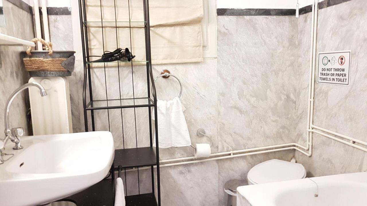 Olive Apartment- Athens Center, 4 Bd, 1.5 Bath Eksteriør bilde