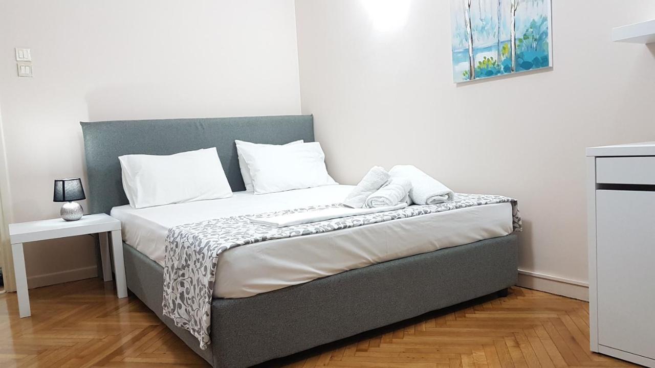Olive Apartment- Athens Center, 4 Bd, 1.5 Bath Eksteriør bilde