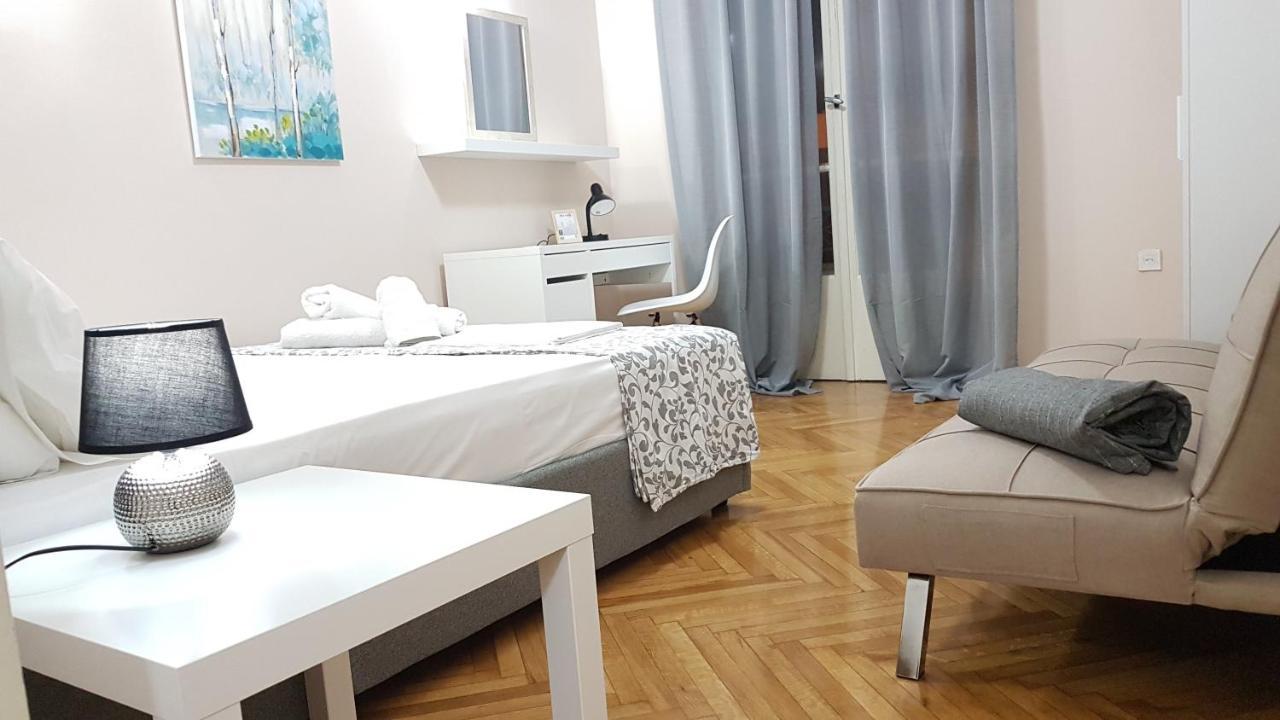 Olive Apartment- Athens Center, 4 Bd, 1.5 Bath Eksteriør bilde